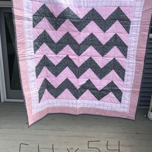 Chevron baby quilt